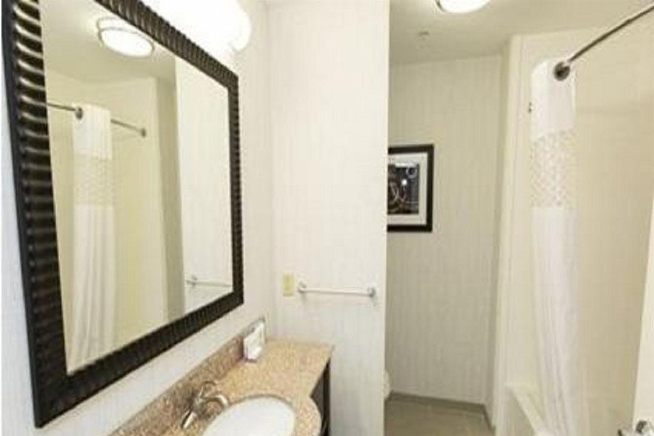 Hampton Inn & Suites Oklahoma City Airport Zewnętrze zdjęcie