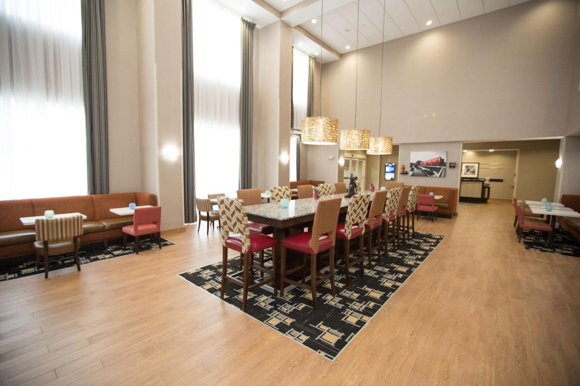Hampton Inn & Suites Oklahoma City Airport Zewnętrze zdjęcie