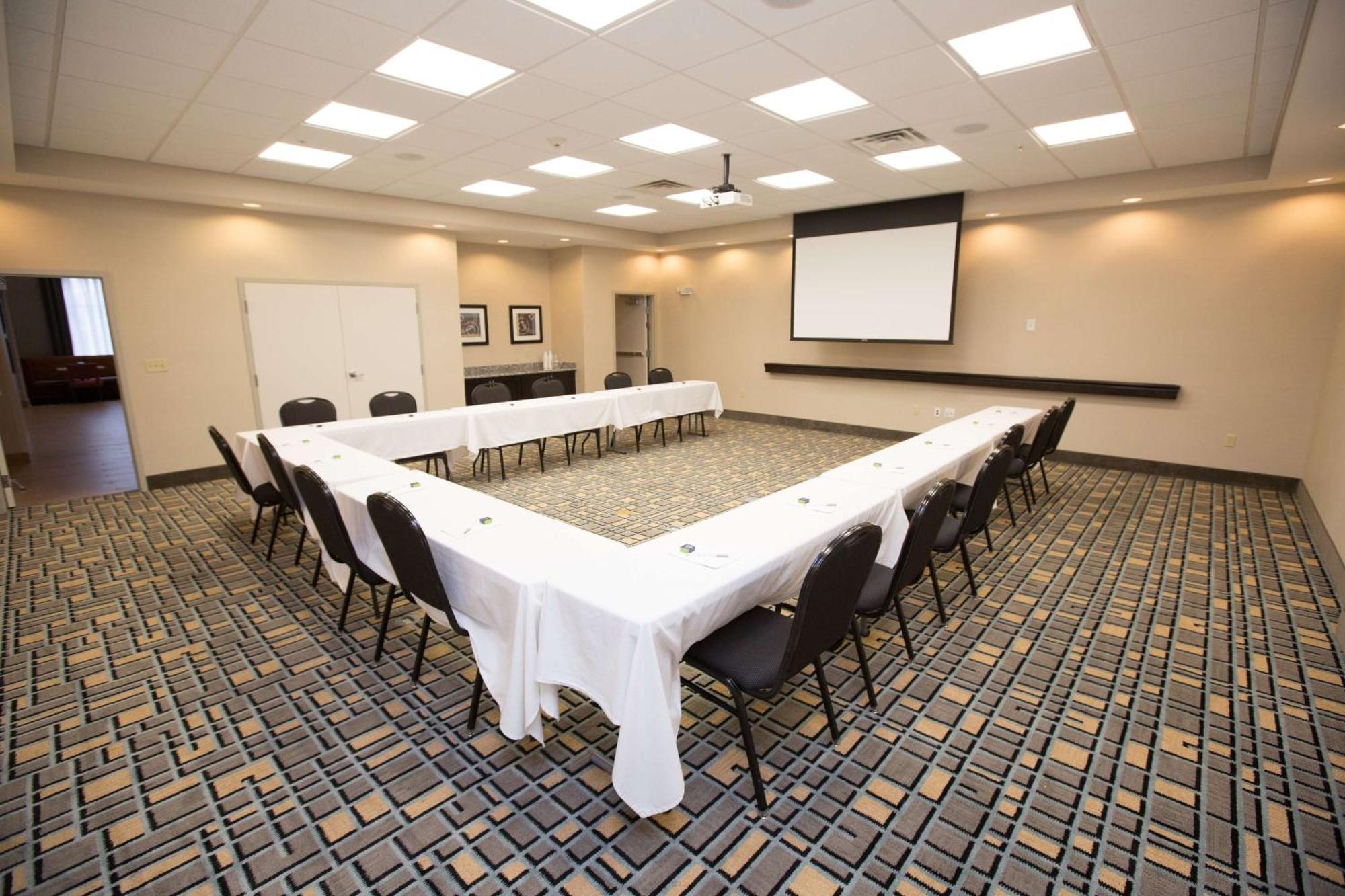 Hampton Inn & Suites Oklahoma City Airport Zewnętrze zdjęcie